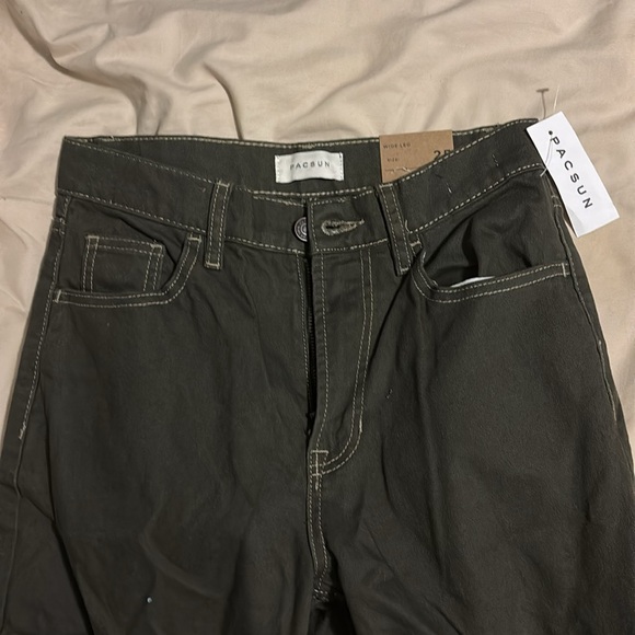 Pacsun high rise wide leg black cargo jeans - Picture 3 of 5